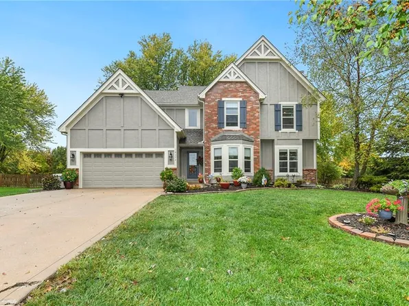 18372 Lamar Ave, Stilwell, KS 66085