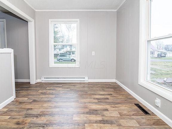 5th image of 921 Idlewilde Ave