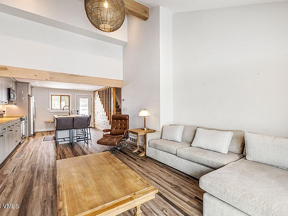 5th image of 877 Deer Blvd APT 1