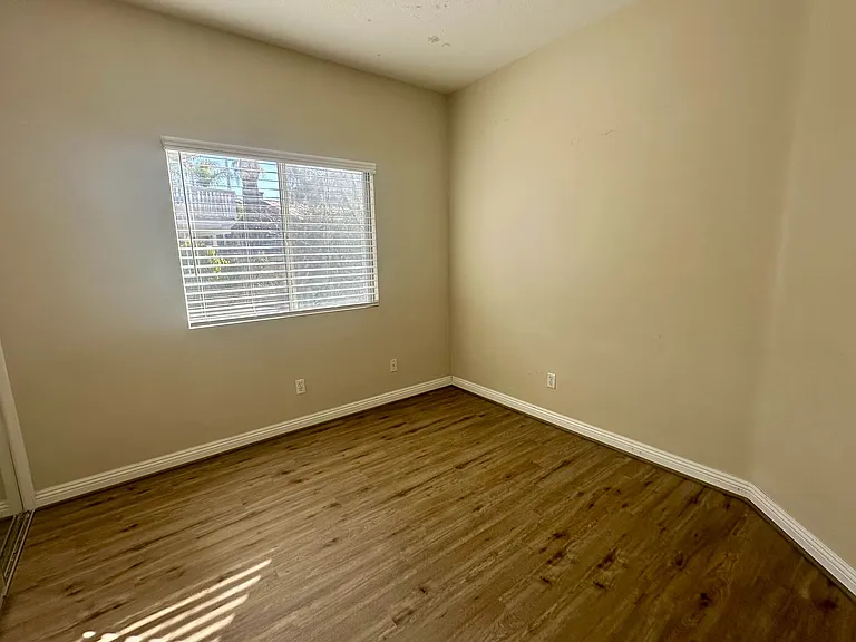 240 Sierra Madre Way — Photo 42