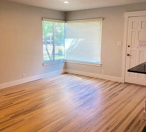 4th image of 2191 E Fisher Ln