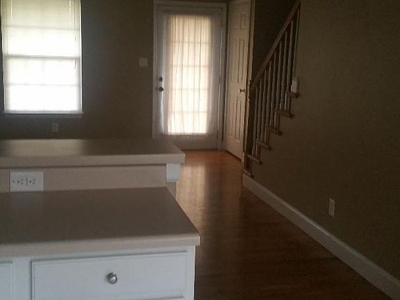 3rd image of 2305 S Greenwood Dr APT 12