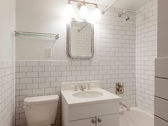 4th image of 255 W 14th St APT 5B