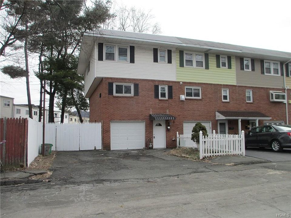 1st image of 7 Roosevelt Dr