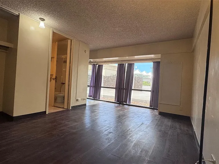 1750 Kalakaua Ave — Photo 11