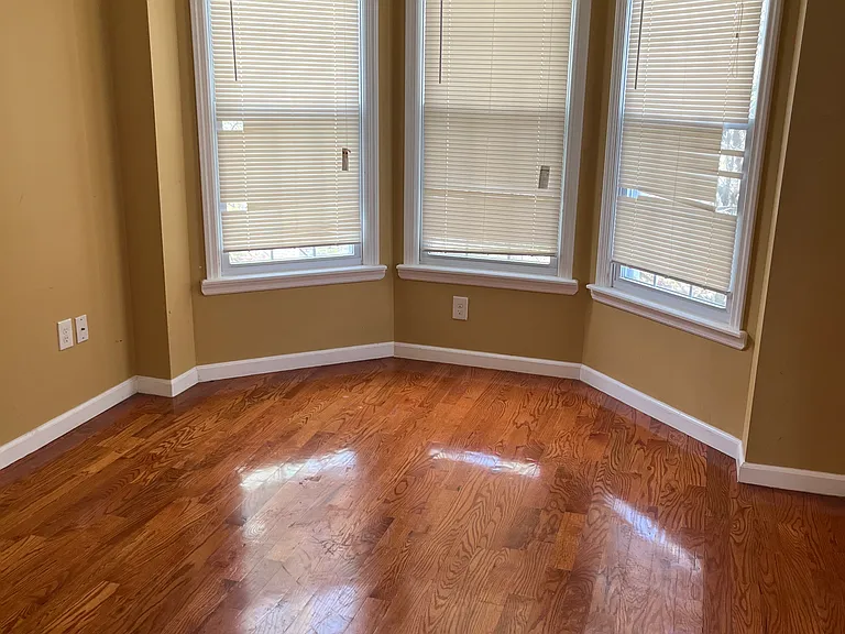 69-71 N 13th St #3 — Photo 10