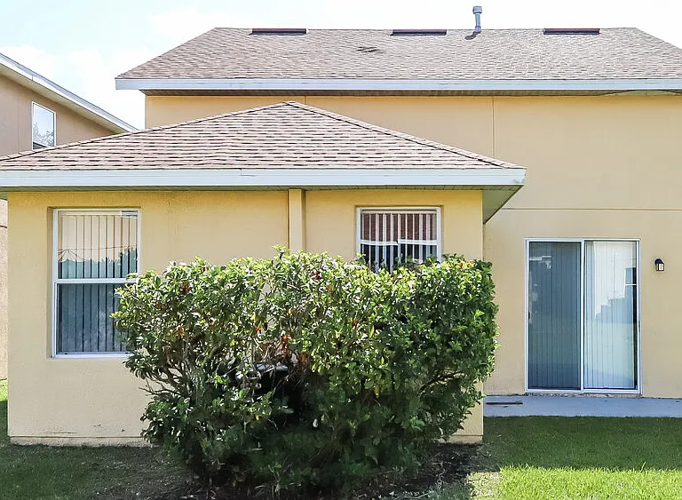 10330 Avelar Ridge Dr — Photo 17