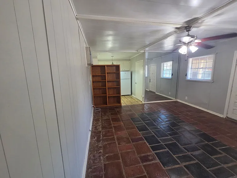 1717 N Locust St — Photo 6