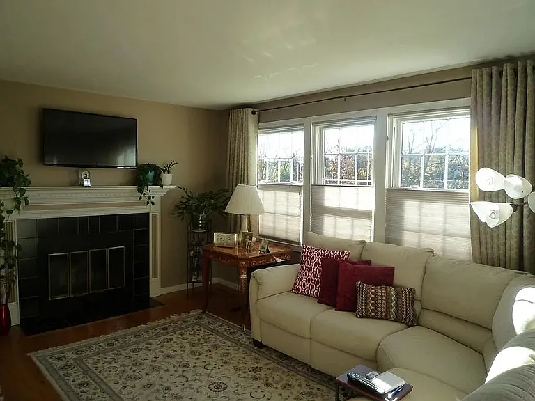 33 Water St #1 — Photo 7