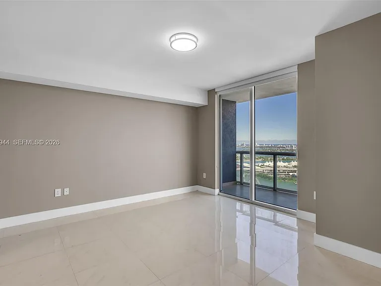 50 Biscayne Blvd #4002 — Photo 16