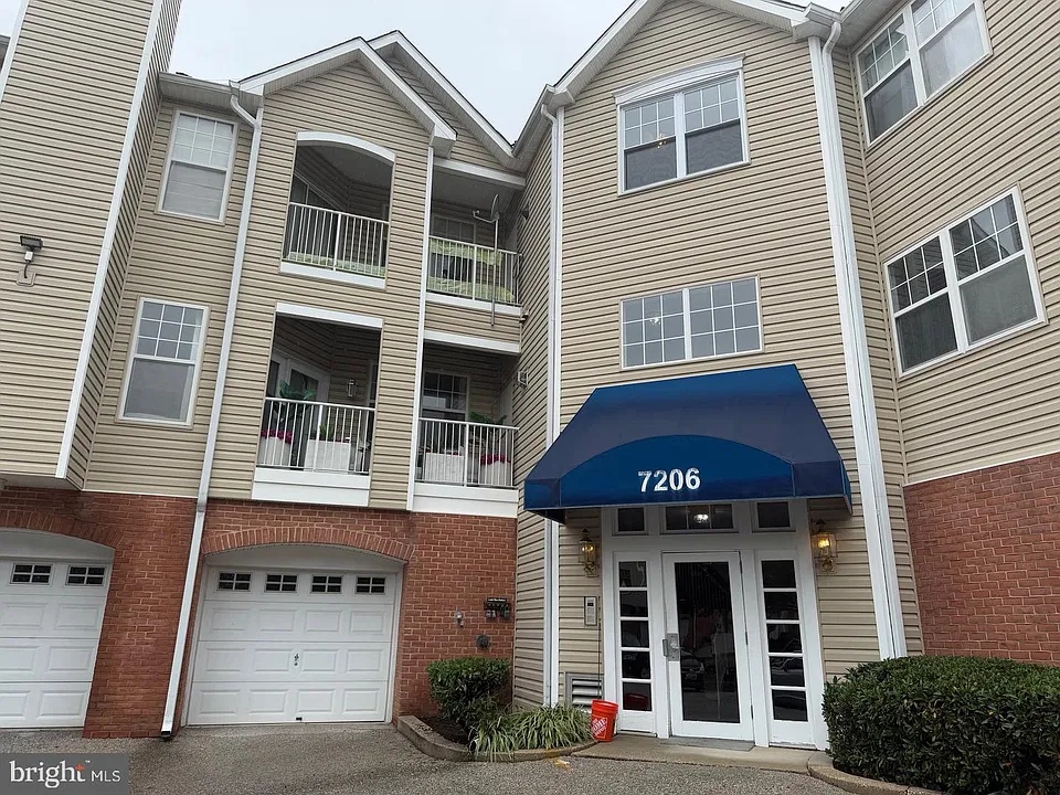 7206 Bogley Rd #202