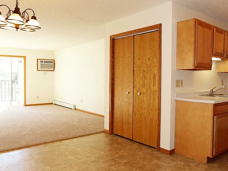 Mill Pond Apartments — Photo 29
