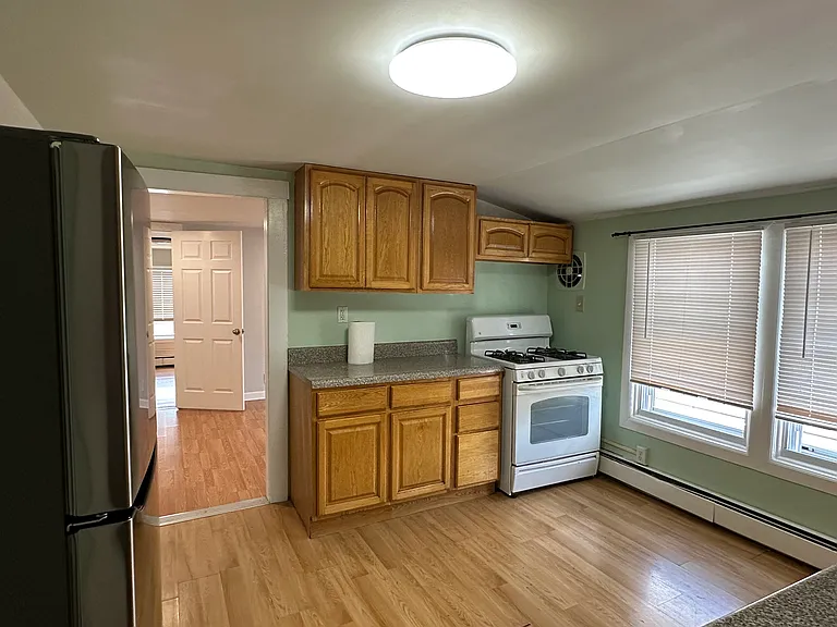 60 Morrissee Ave #3 — Photo 4