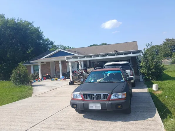 4011 Lance St, Highlands, TX 77562