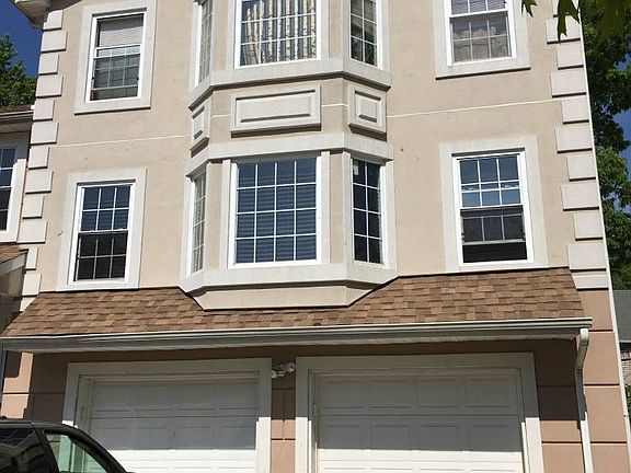 3rd image of 157 N 15th St