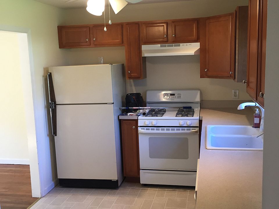 2nd image of 249 Waverly Rd