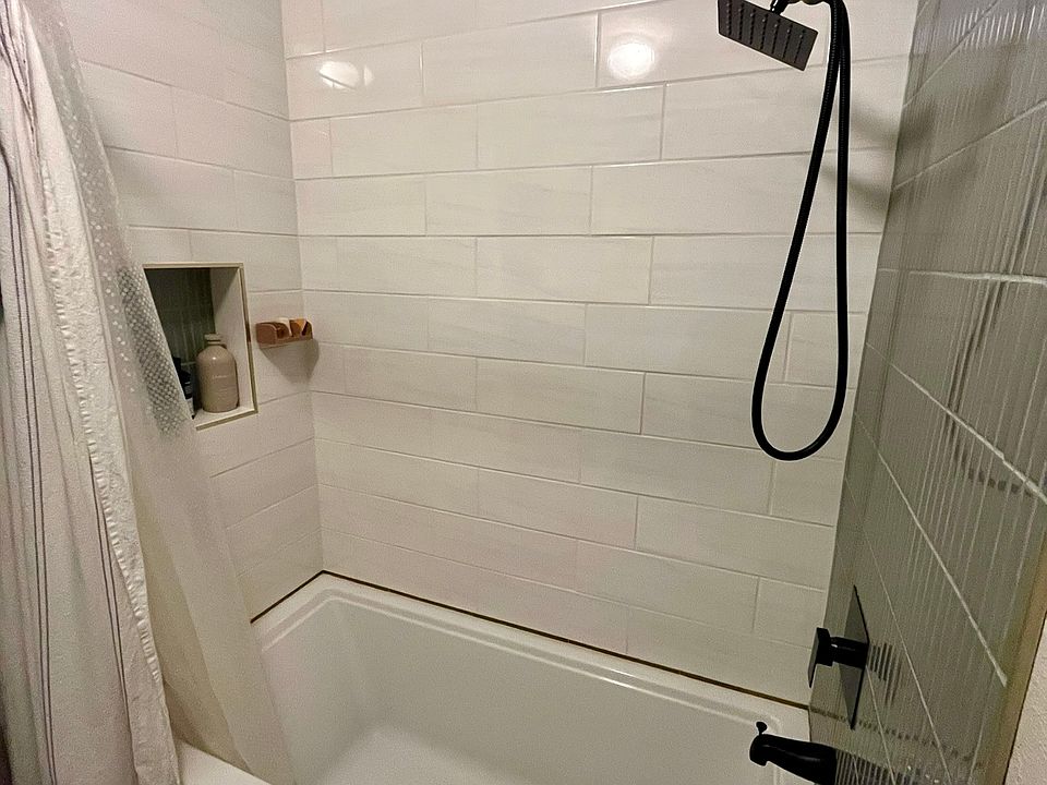 Enjoy a relaxing bath in the new deep tub.