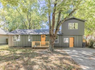 1363 W Hendrix St, Fayetteville, AR 72703