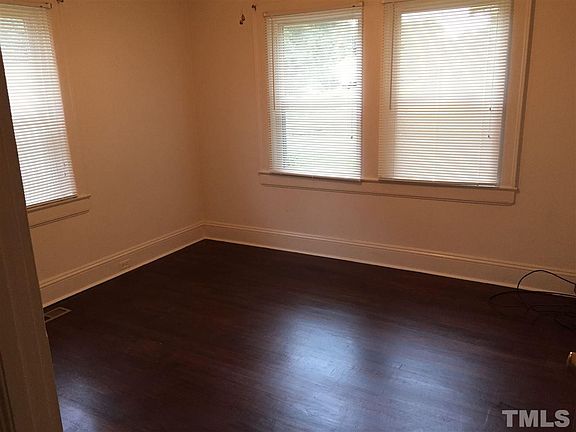 5th image of 315 W Carver St