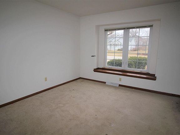 5th image of 10731 S Christina Ct