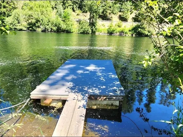 568 W Riverside Dr, Saint Maries, ID 83861
