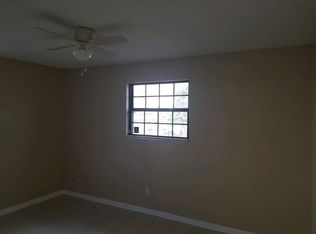 8871 Runnymeade Rd, Jacksonville, FL 32257