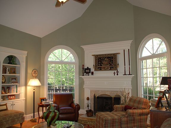 Large Vaulted Family Room