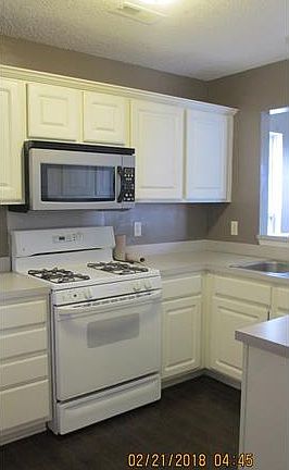 3rd image of 4328 Bubbling Brook Ct