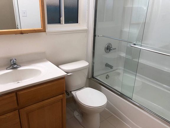3rd image of 10 Crestline Dr APT 10