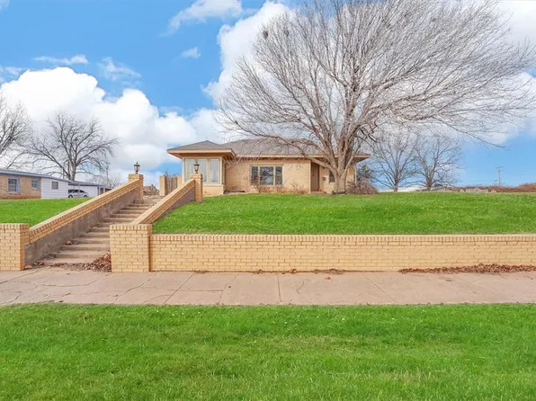 315 N Pennsylvania Ave, Mangum, OK 73554