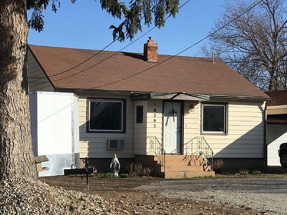3rd image of 18203 E Sprague Ave