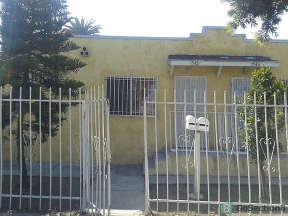 4th image of 1542 W Century Blvd