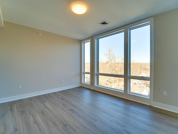 4th image of 42 Spring St APT 308