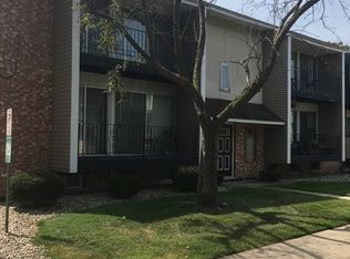 5641 Saint James Ct APT 2E, Oak Lawn, IL 60453