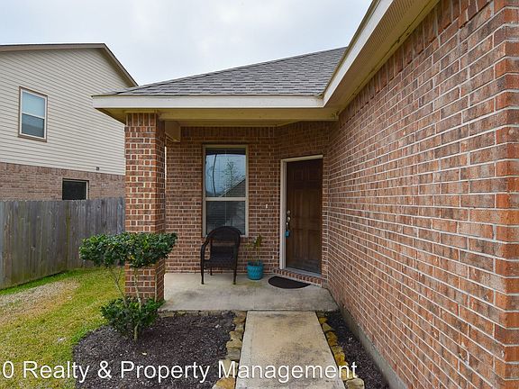 3rd image of 299 Kendall Crest Dr