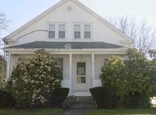 40 Batcheller Ave #2, Cranston, RI 02920