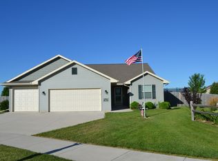 1858 Justin Dr, Omro, WI 54963