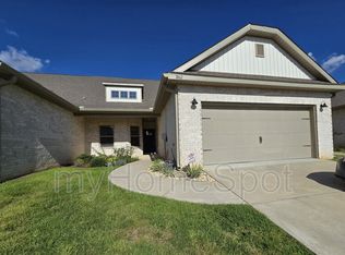 1862 Finch Ln, Cantonment, FL 32533