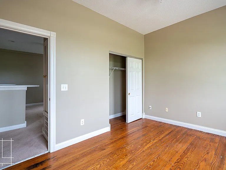 225 E. 5th Ave — Photo 16