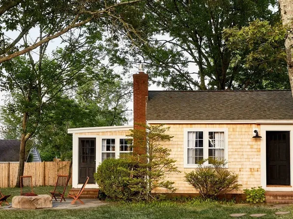 4 Manning Rd, Dennis, MA 02638