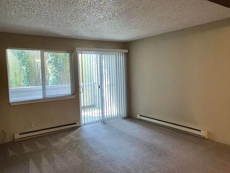 Heather Ridge, 2 Bedrooms, 1 Bathroom Apartments for Rent! — Photo 12