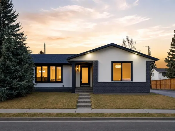 4904 S Valiant Dr NW, Calgary, AB T3A 1X2