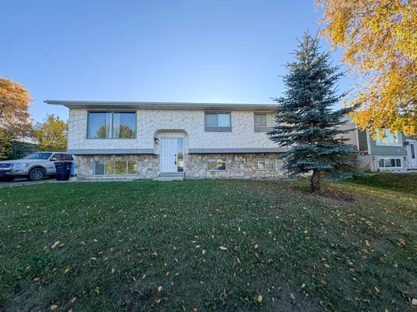 113 S Beaconwood Pl, Wood Buffalo, AB T9H 2S9