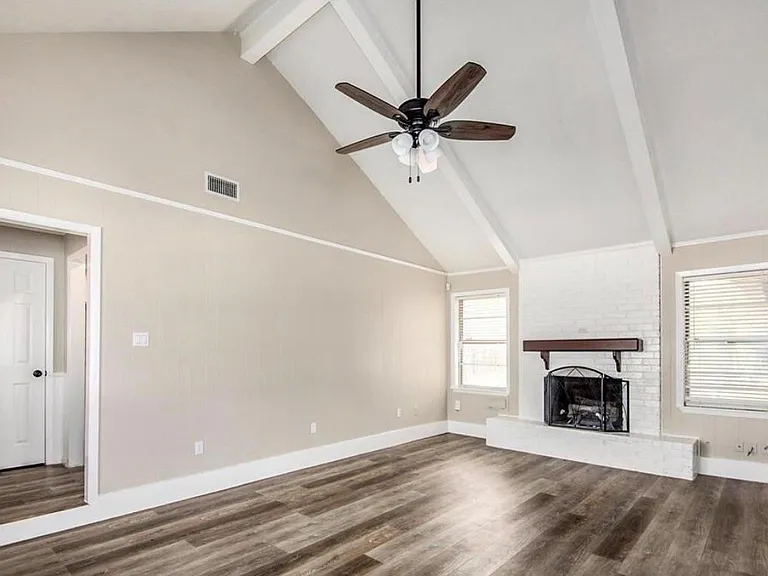 12510 Old River Dr — Photo 6