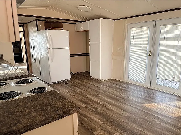 804 Vagabond Dr — Photo 9