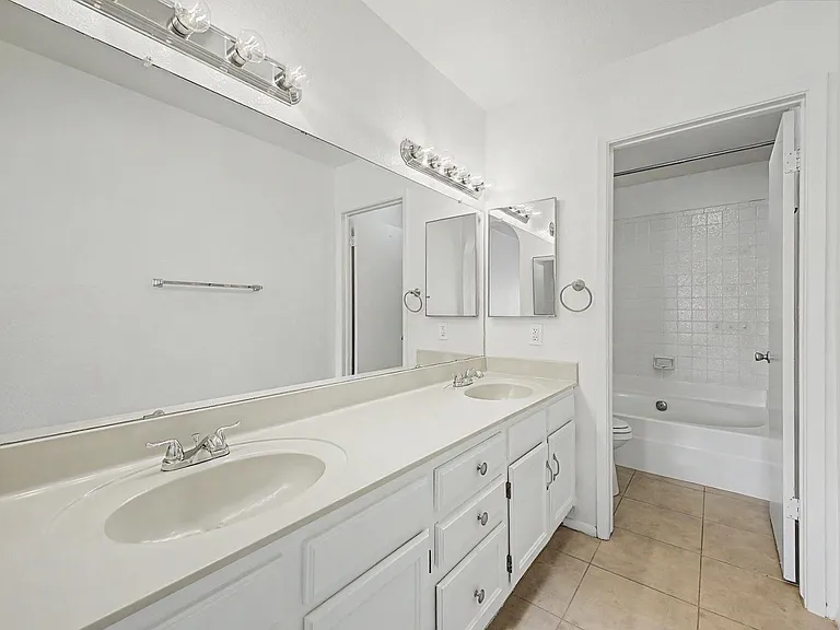 11851 N 76th Dr — Photo 24