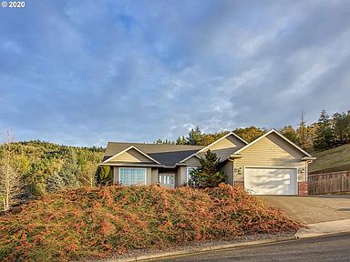 493 N View Dr Roseburg Or 97470 Zillow