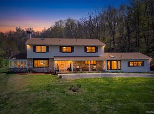 32 Cole Road, Pleasant Valley, NY 12569