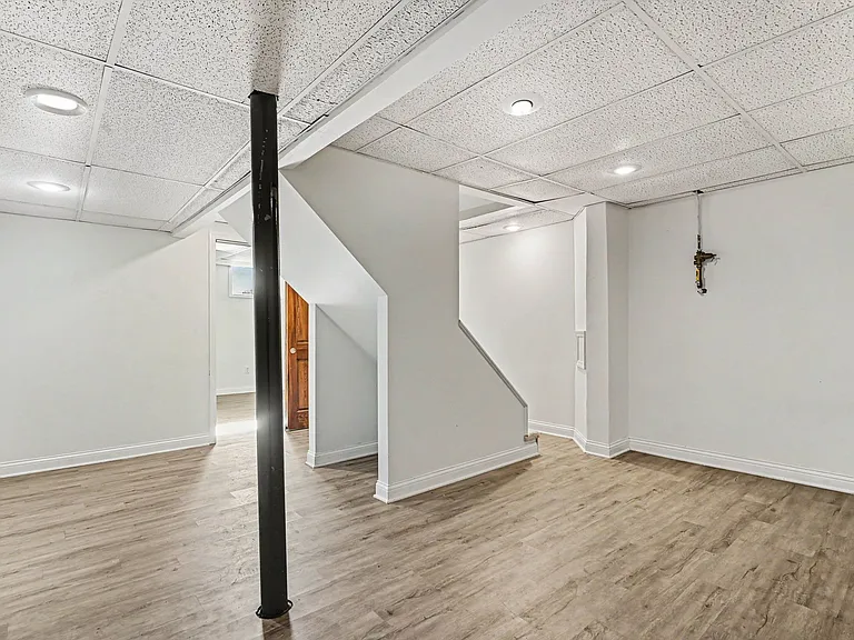 6951 Copperglow Ct — Photo 12
