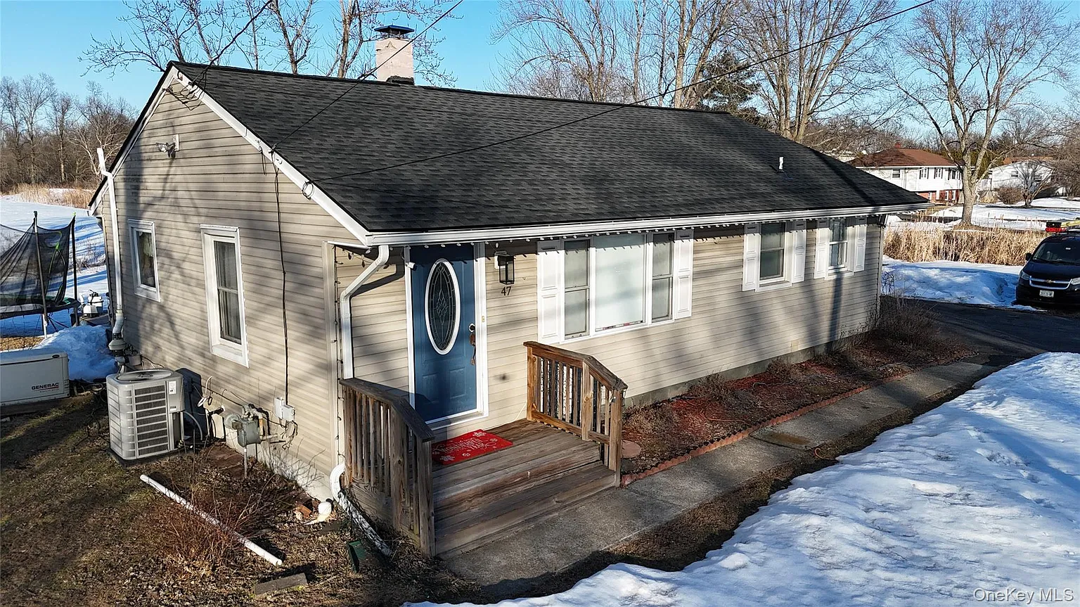 47 Kukuk Lane photo 1